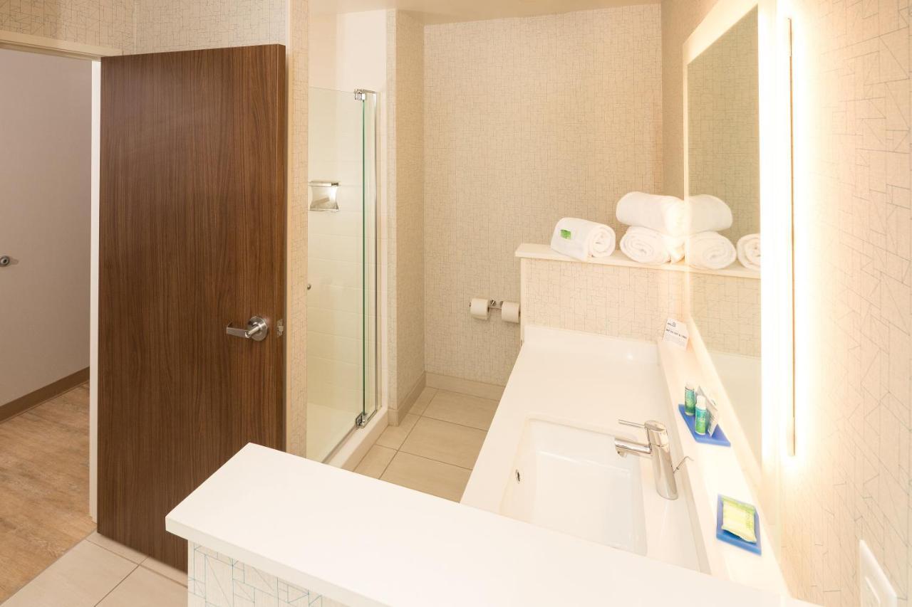 Holiday Inn Express & Suites La Porte By Ihg Luaran gambar