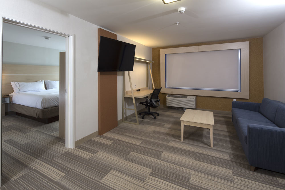 Holiday Inn Express & Suites La Porte By Ihg Luaran gambar